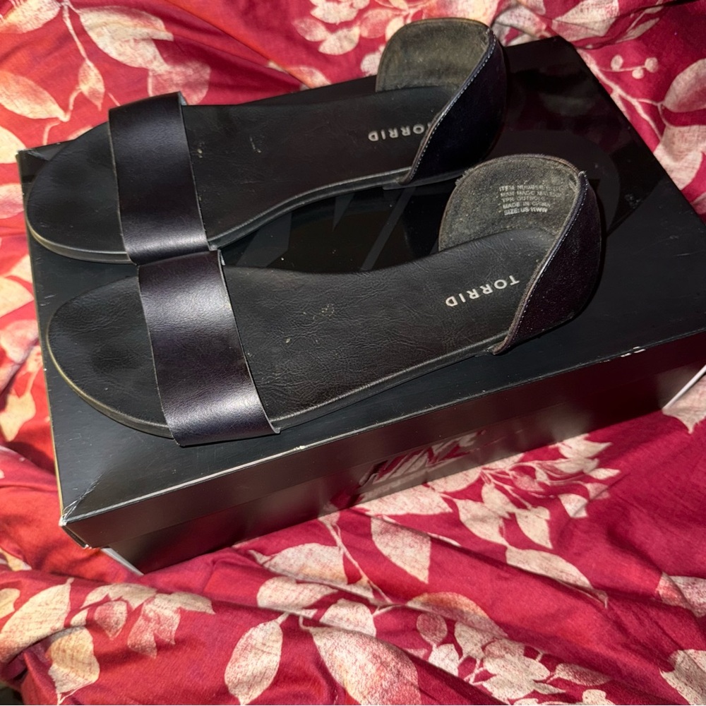 Size 11 slip on flats